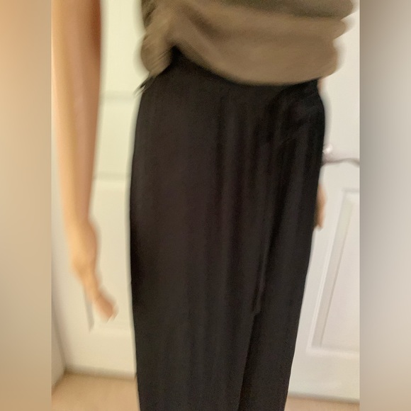 JOIE Black Wide Leg Pleated Satin Pants - Picture 7 of 13
